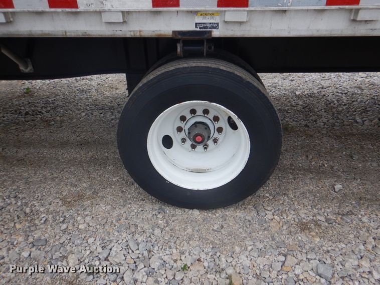 image for item DJ0431 2000 Wilson CF-900 flatbed trailer