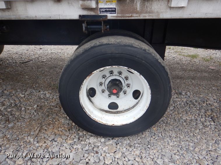 image for item DJ0431 2000 Wilson CF-900 flatbed trailer