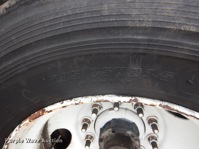 image for item DJ0431 2000 Wilson CF-900 flatbed trailer