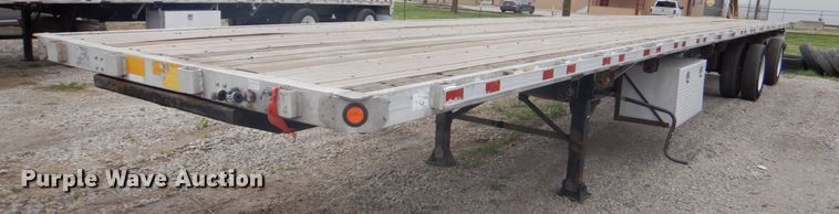 image for item DJ0432 1998 Utility flatbed trailer