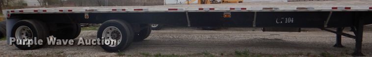 image for item DJ0432 1998 Utility flatbed trailer