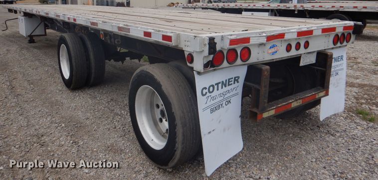 image for item DJ0432 1998 Utility flatbed trailer