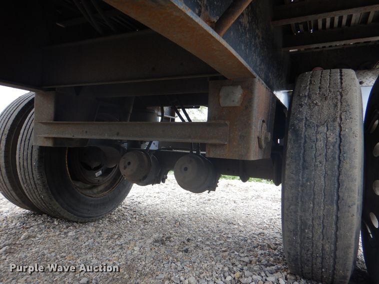 image for item DJ0432 1998 Utility flatbed trailer