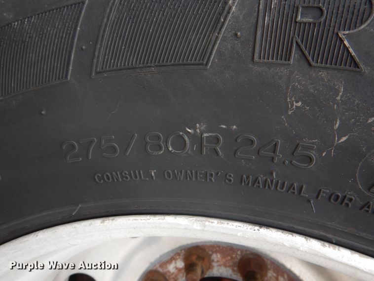 image for item DJ0432 1998 Utility flatbed trailer