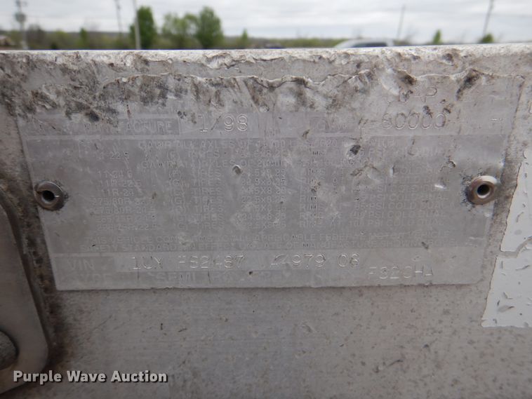 image for item DJ0432 1998 Utility flatbed trailer