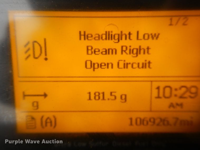 image for item DJ1119 2009 Volvo VHD  semi truck