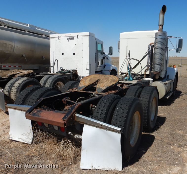 image for item DJ1139 2008 Kenworth T800  semi truck
