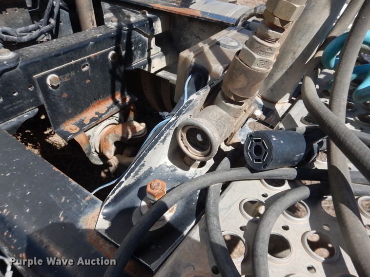 image for item DJ1139 2008 Kenworth T800  semi truck