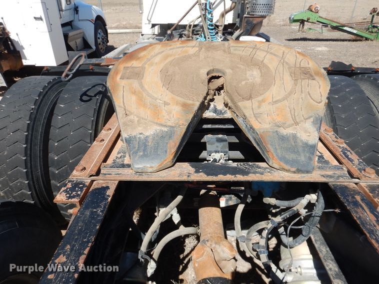 image for item DJ1139 2008 Kenworth T800  semi truck