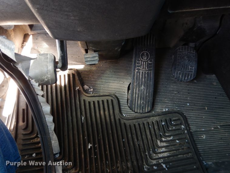 image for item DJ1139 2008 Kenworth T800  semi truck