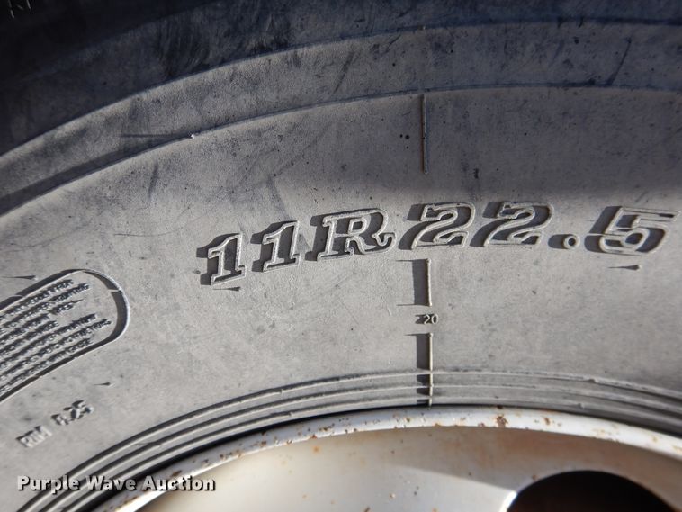 image for item DJ1139 2008 Kenworth T800  semi truck