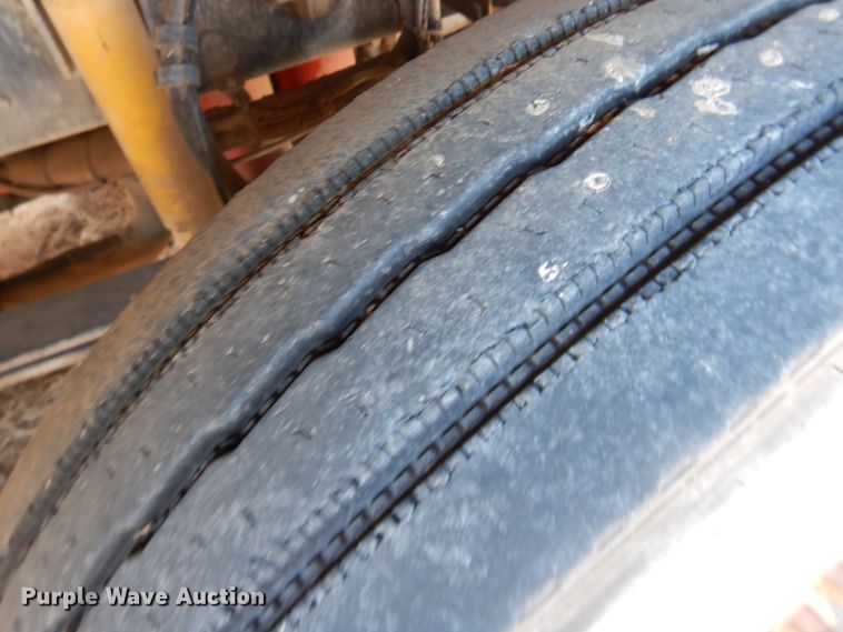 image for item DJ1139 2008 Kenworth T800  semi truck