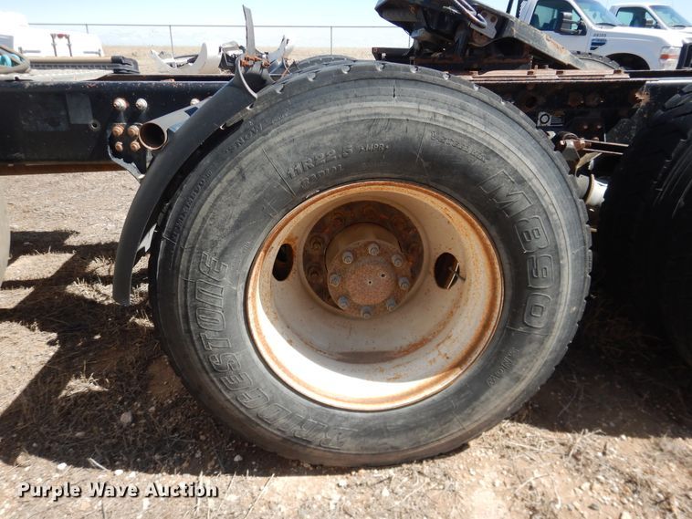 image for item DJ1139 2008 Kenworth T800  semi truck