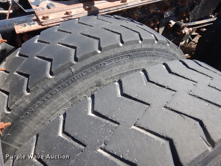 image for item DJ1139 2008 Kenworth T800  semi truck