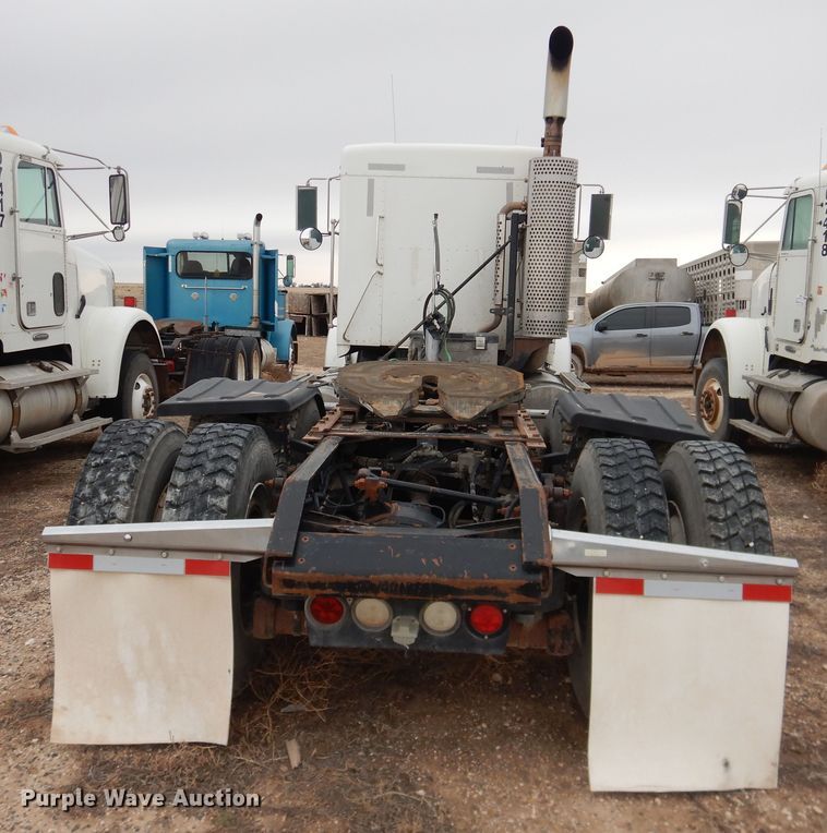 image for item DJ1156 2008 Kenworth T800  semi truck