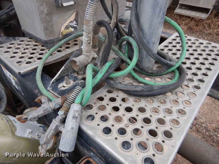 image for item DJ1156 2008 Kenworth T800  semi truck