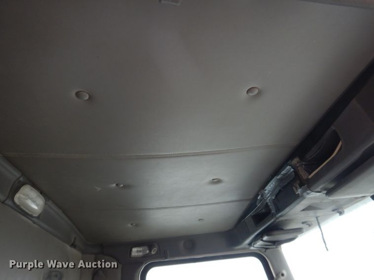 image for item DJ1156 2008 Kenworth T800  semi truck