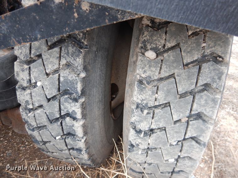 image for item DJ1156 2008 Kenworth T800  semi truck