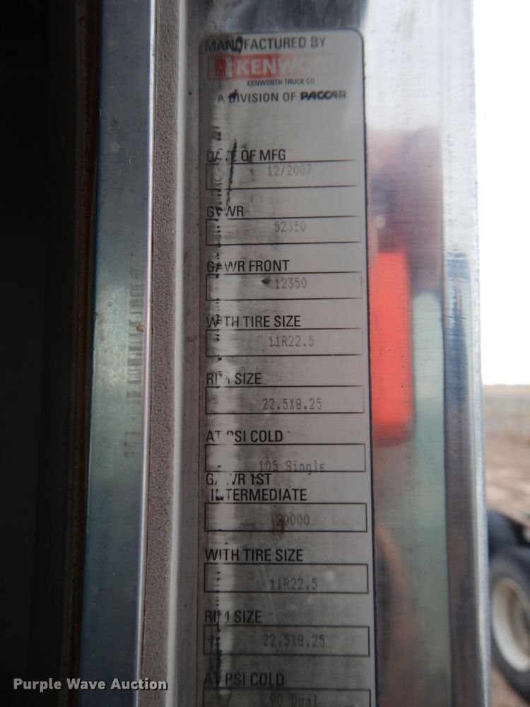 image for item DJ1156 2008 Kenworth T800  semi truck