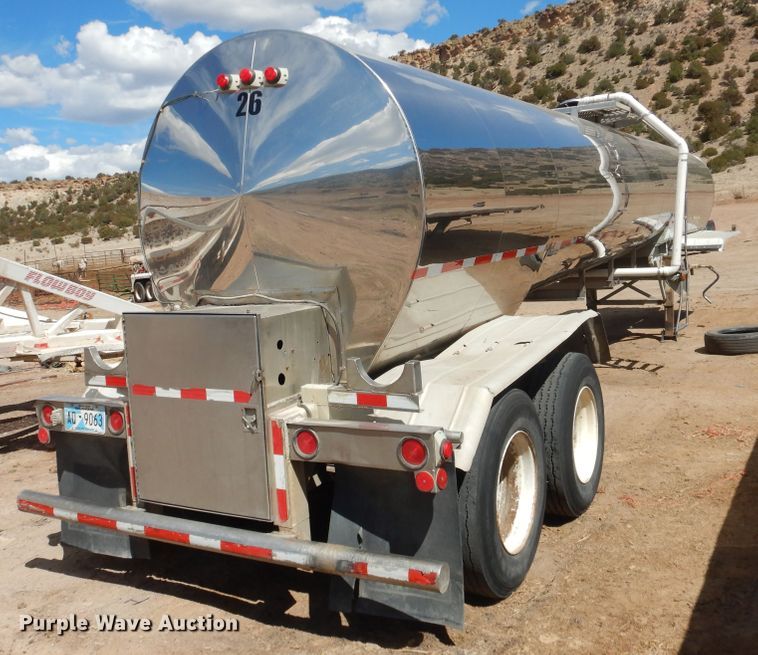 image for item DJ1179 1990 Stainless  tank trailer