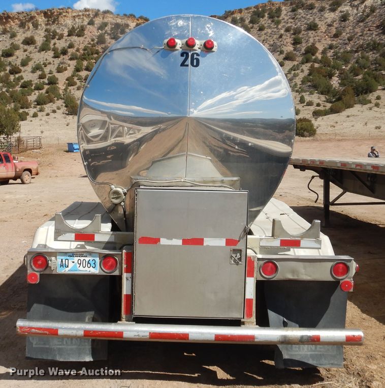image for item DJ1179 1990 Stainless  tank trailer
