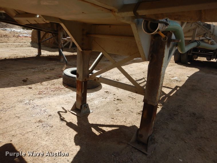 image for item DJ1179 1990 Stainless  tank trailer