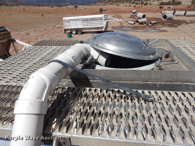 image for item DJ1179 1990 Stainless  tank trailer