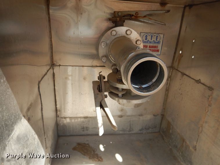 image for item DJ1179 1990 Stainless  tank trailer