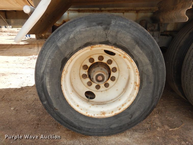 image for item DJ1179 1990 Stainless  tank trailer