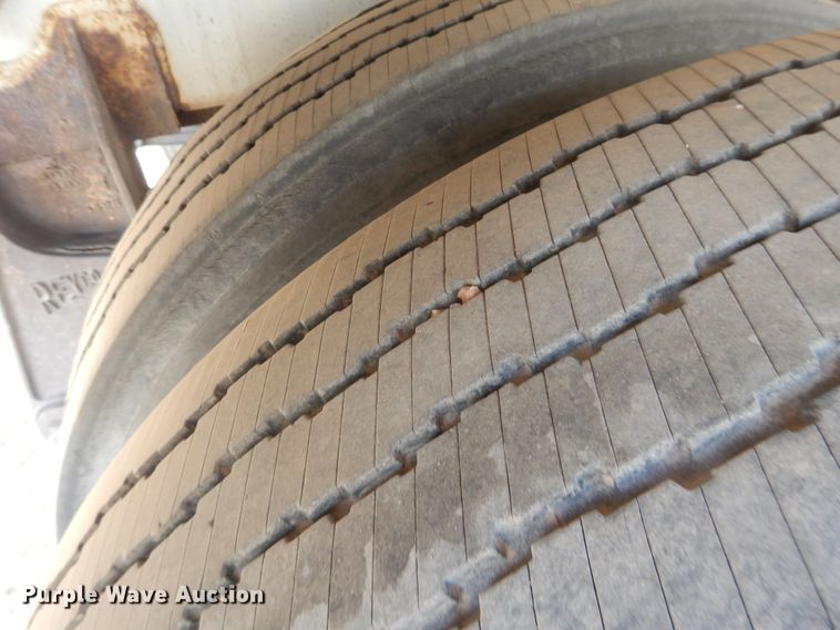 image for item DJ1179 1990 Stainless  tank trailer