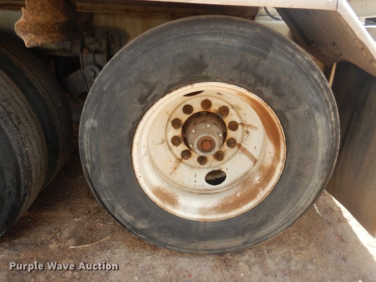 image for item DJ1179 1990 Stainless  tank trailer