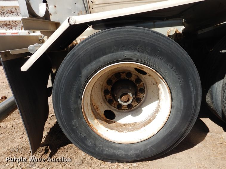 image for item DJ1179 1990 Stainless  tank trailer