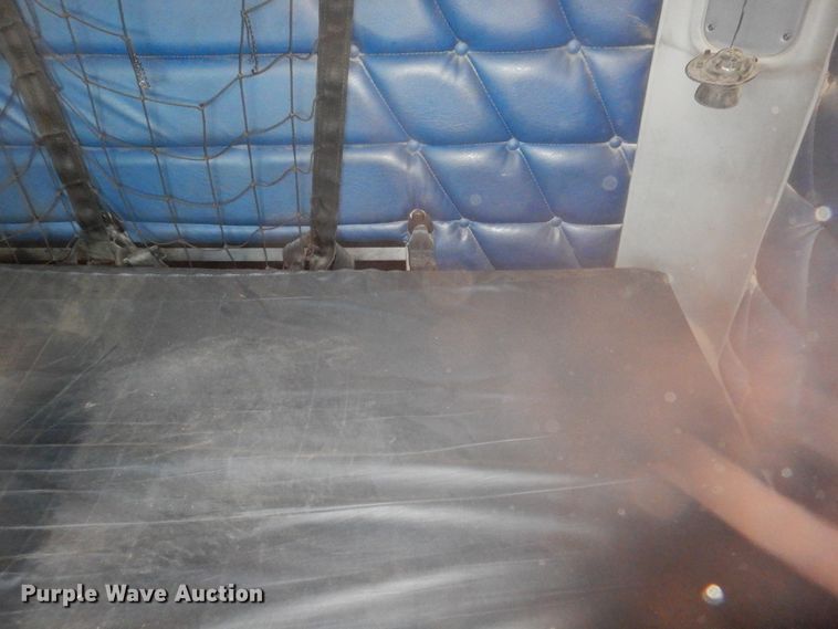 image for item DJ1183 2006 Freightliner Columbia 120  semi truck