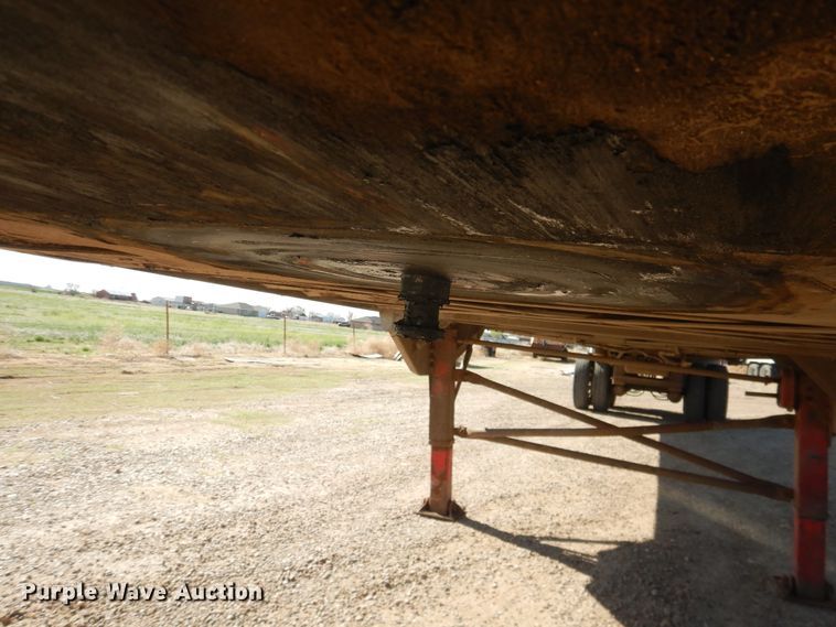 image for item DJ1184 2006 Eby  walking floor trailer