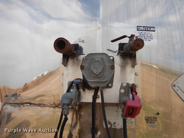 image for item DJ1246 1988 Walker  tank trailer