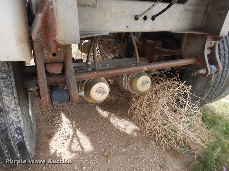 image for item DJ1246 1988 Walker  tank trailer