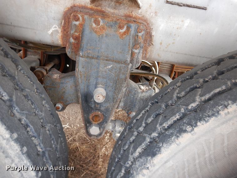 image for item DJ1246 1988 Walker  tank trailer