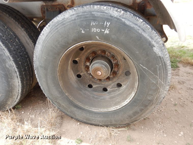 image for item DJ1246 1988 Walker  tank trailer