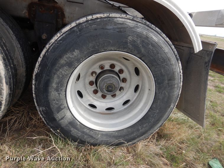 image for item DJ1246 1988 Walker  tank trailer