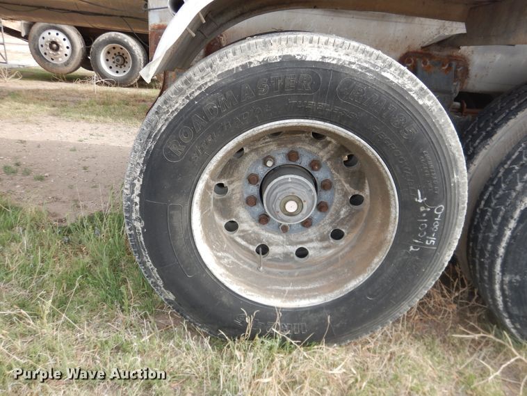 image for item DJ1246 1988 Walker  tank trailer