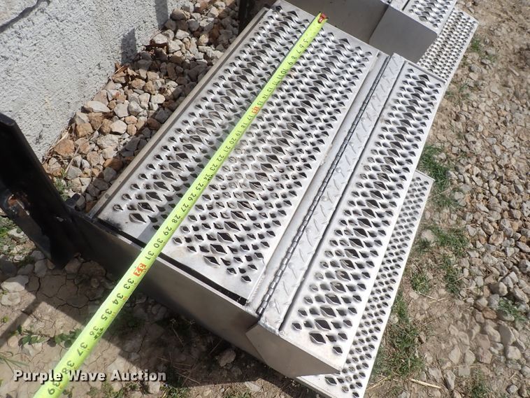 image for item DK4706 (2) toolboxes