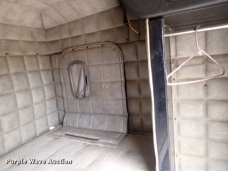 image for item DK4707 Sleeper