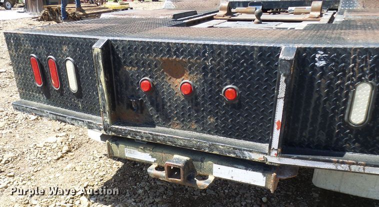 image for item DL0957 2005 GMC C7500  flatbed truck