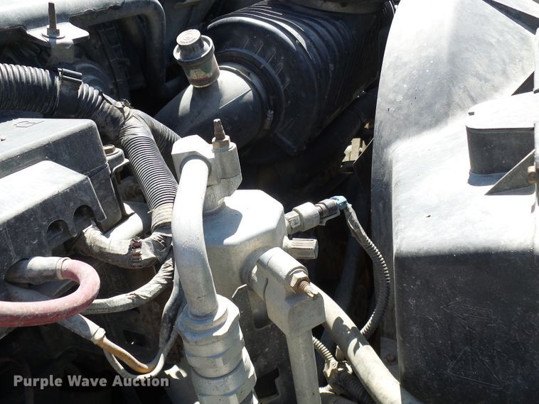 image for item DL0957 2005 GMC C7500  flatbed truck