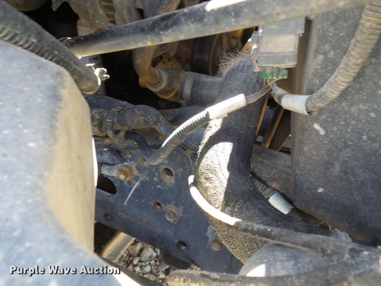 image for item DL0957 2005 GMC C7500  flatbed truck