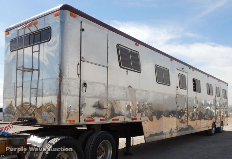 image for item DM2827 2005 Phoenix Coach Works horse trailer