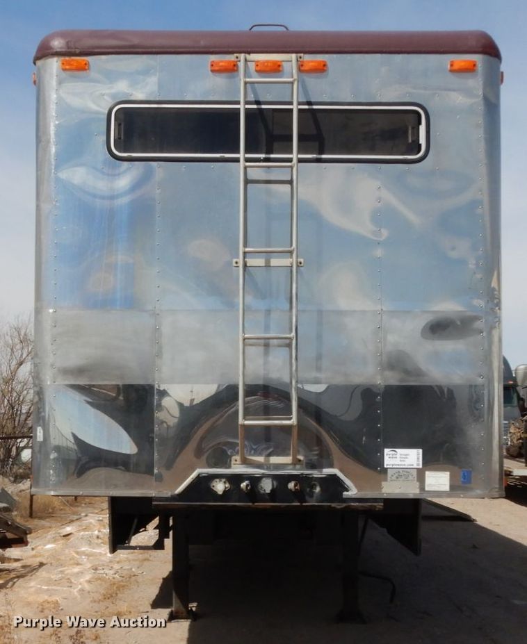 image for item DM2827 2005 Phoenix Coach Works horse trailer