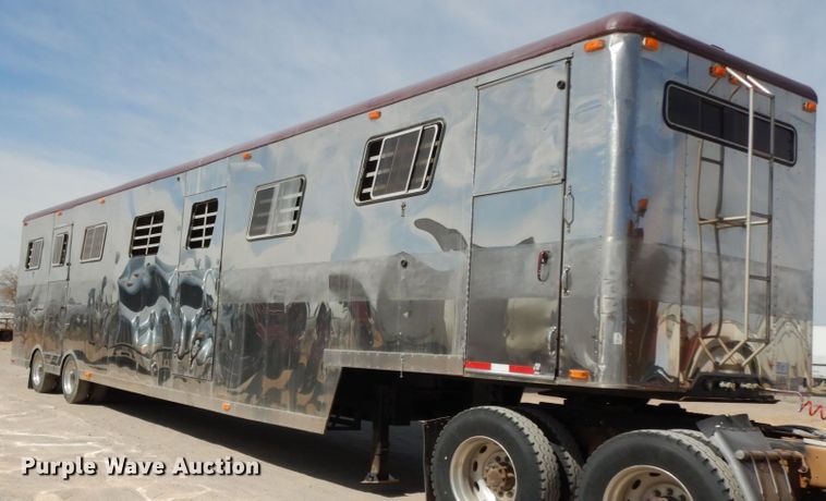 image for item DM2827 2005 Phoenix Coach Works horse trailer