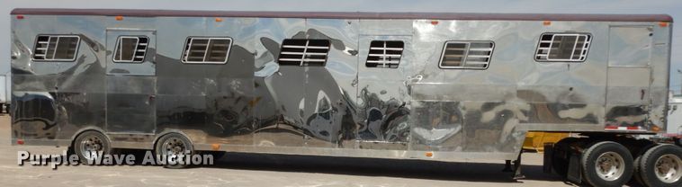 image for item DM2827 2005 Phoenix Coach Works horse trailer