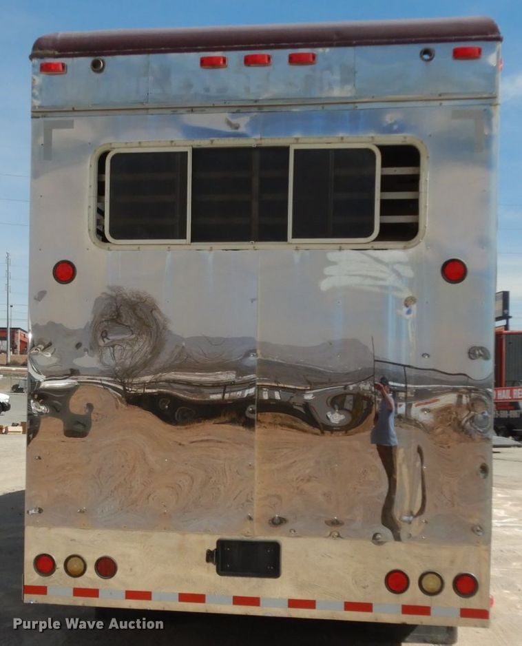 image for item DM2827 2005 Phoenix Coach Works horse trailer